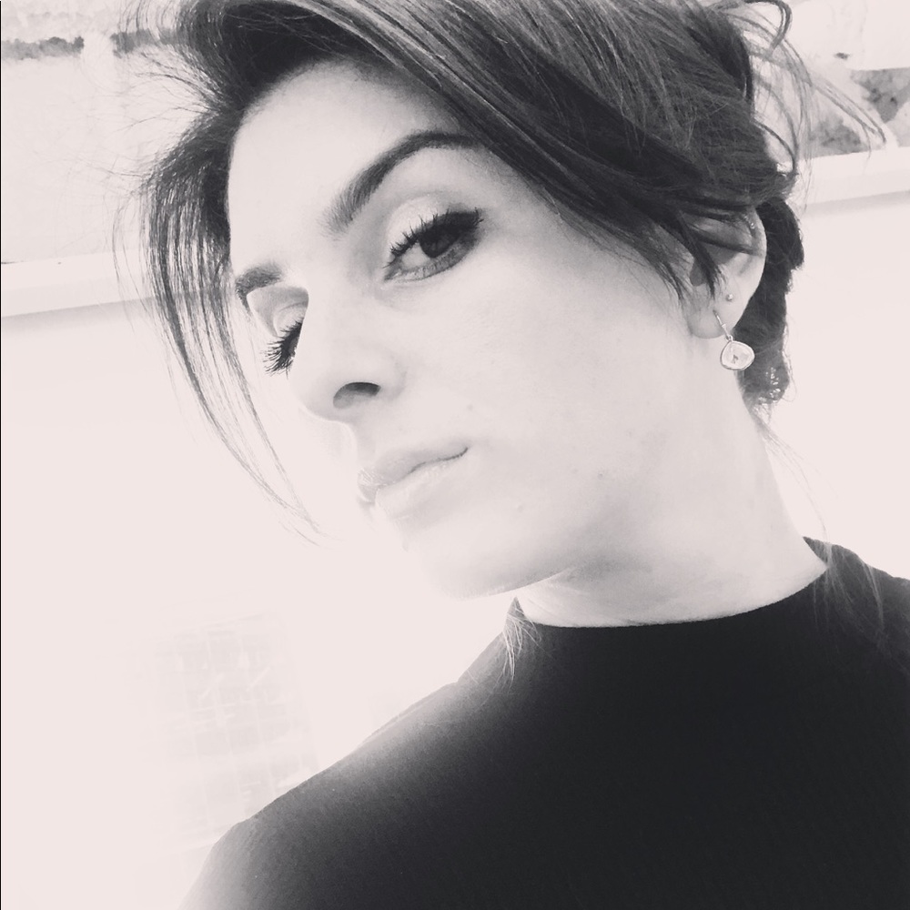 Meet your Posher, Dana